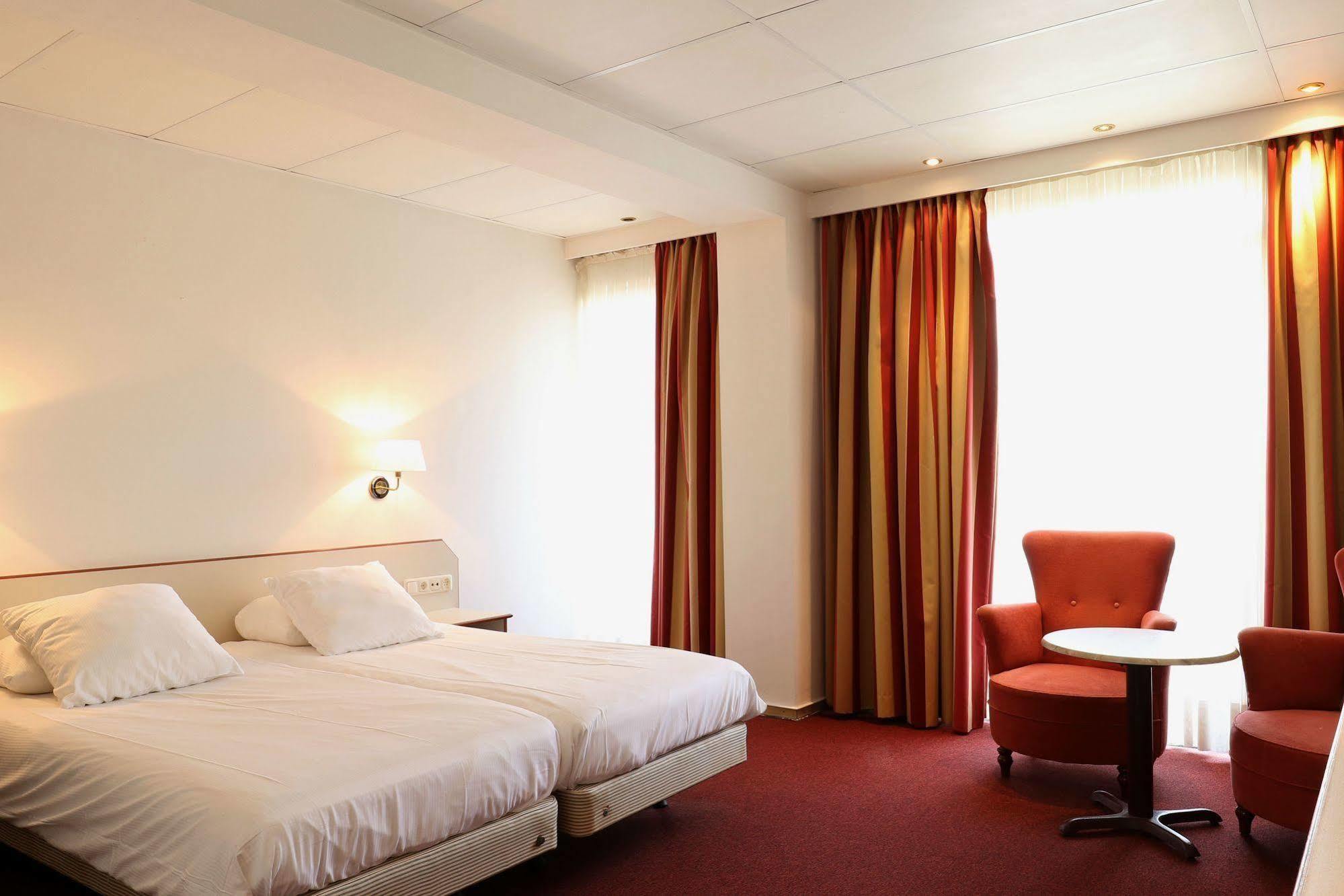 Js Hotel Epen Exteriör bild