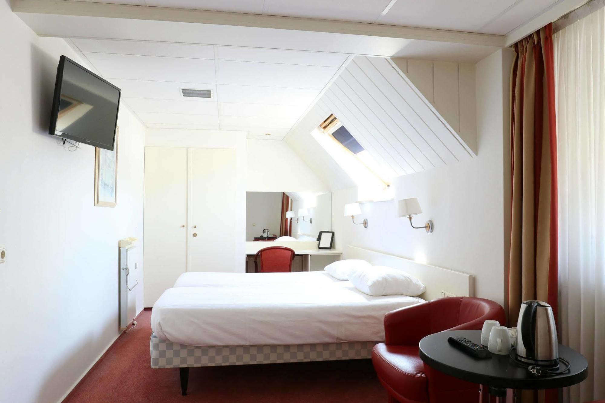 Js Hotel Epen Exteriör bild