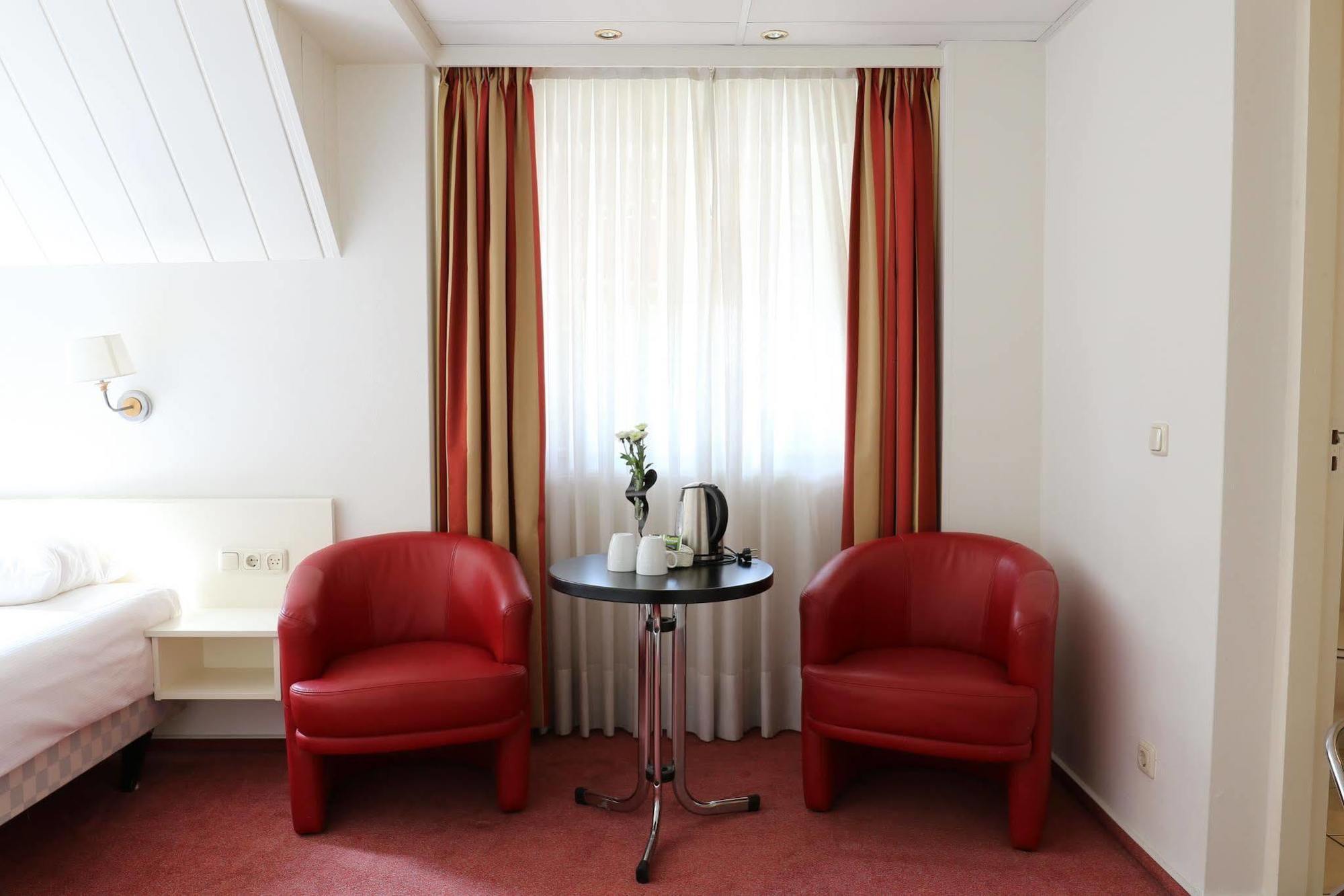 Js Hotel Epen Exteriör bild